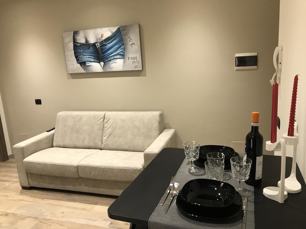 Sforza Apartment Near Duomo Milano Esterno foto